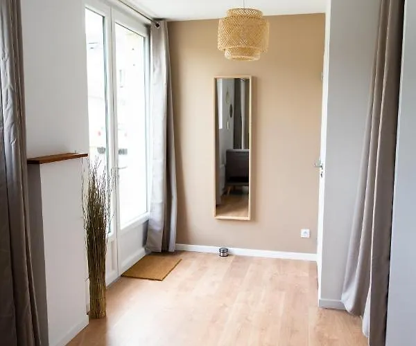 شقة Cosy Avec Parking Prive A *